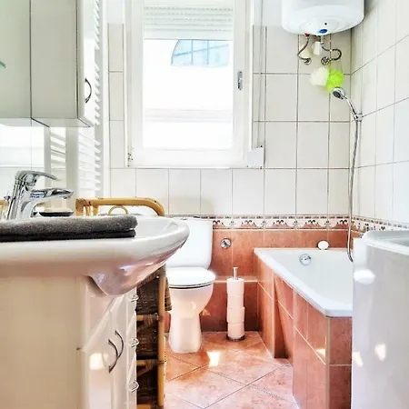 Gold Rose With 3 Appartement *
