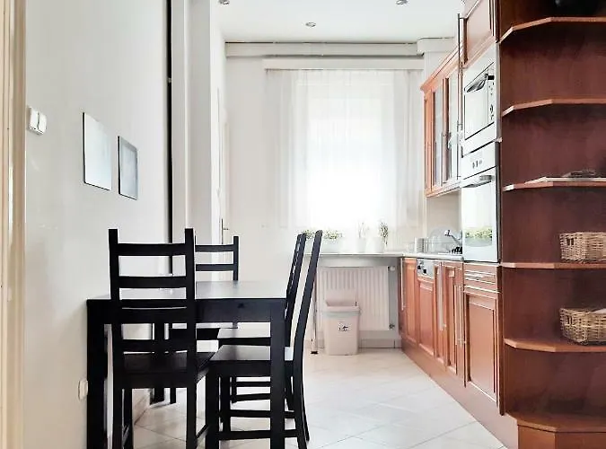 Gold Rose With 3 Apartament *